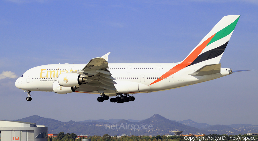 Emirates Airbus A380-861 (A6-EEB) | Photo 355359
