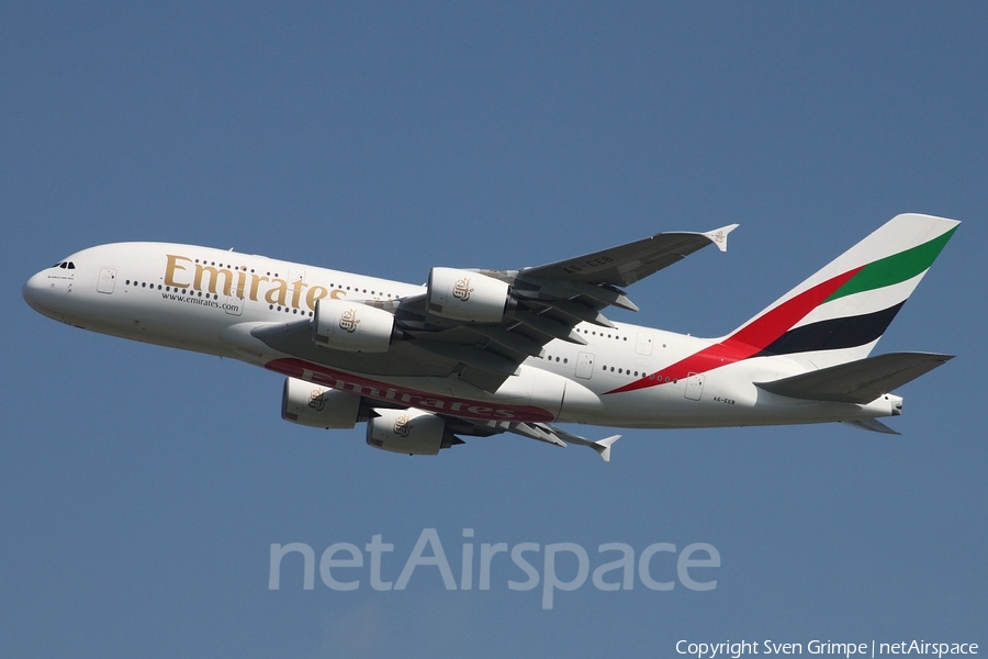 Emirates Airbus A380-861 (A6-EEB) | Photo 14610