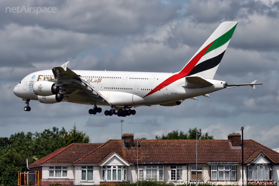 Emirates Airbus A380-861 (A6-EEC) | Photo 51715