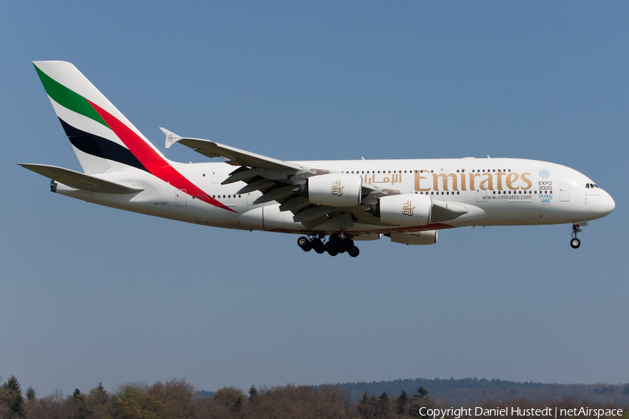 Emirates Airbus A380-861 (A6-EEC) | Photo 421004