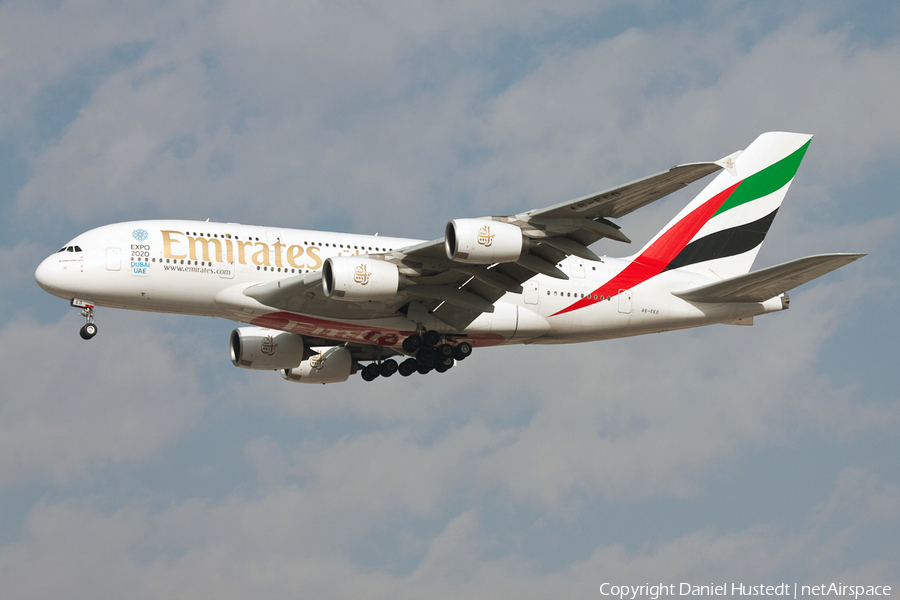 Emirates Airbus A380-861 (A6-EED) | Photo 529277