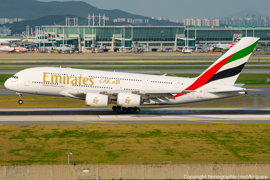 Emirates Airbus A380-861 (A6-EED) | Photo 520426