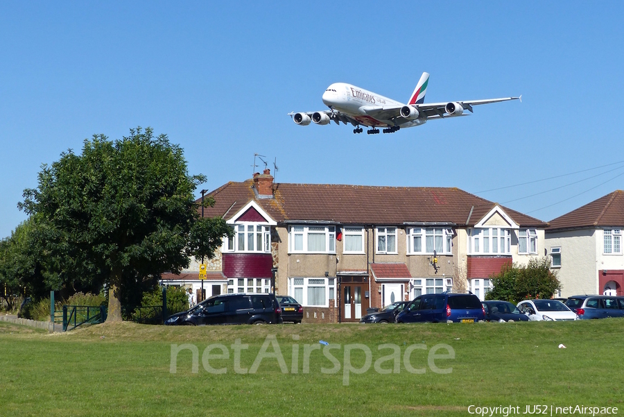 Emirates Airbus A380-861 (A6-EED) | Photo 118754