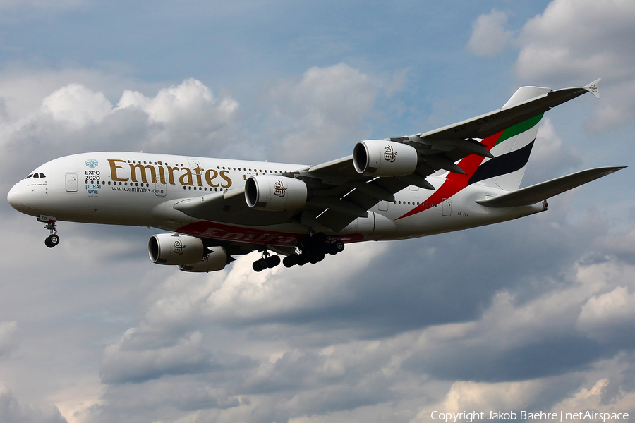 Emirates Airbus A380-861 (A6-EED) | Photo 187521