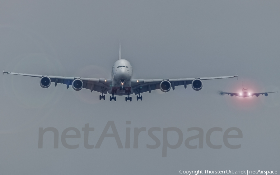 Emirates Airbus A380-861 (A6-EED) | Photo 188160