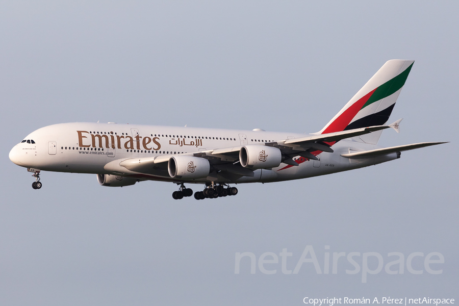 Emirates Airbus A380-861 (A6-EED) | Photo 588350