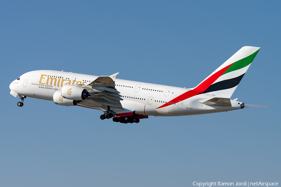 Emirates Airbus A380-861 (A6-EEG) | Photo 300706