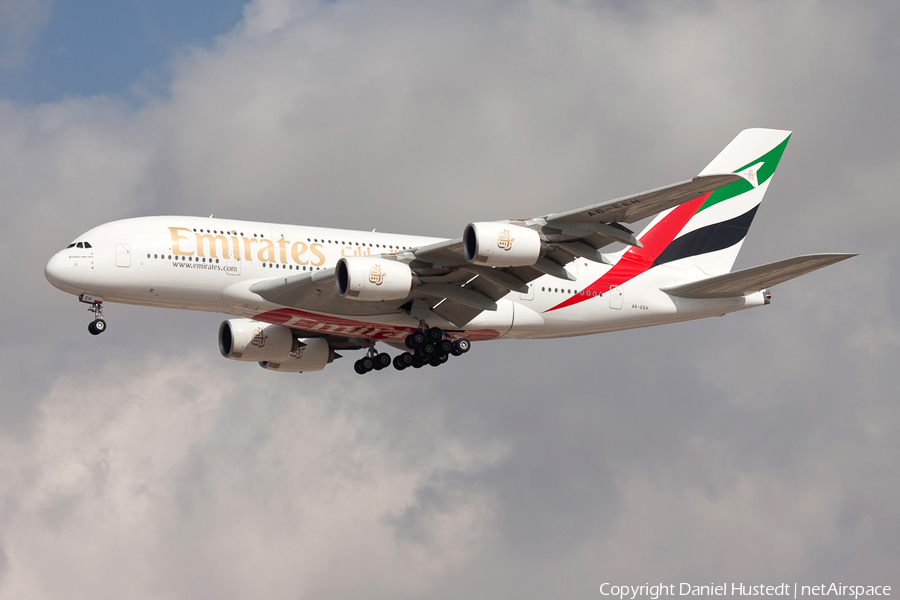 Emirates Airbus A380-861 (A6-EEH) | Photo 618847