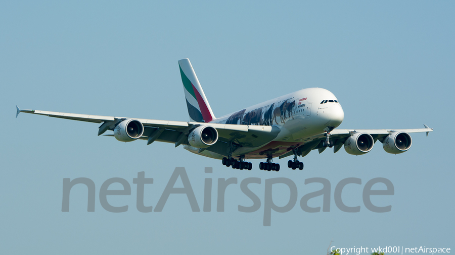 Emirates Airbus A380-861 (A6-EEI) | Photo 197107