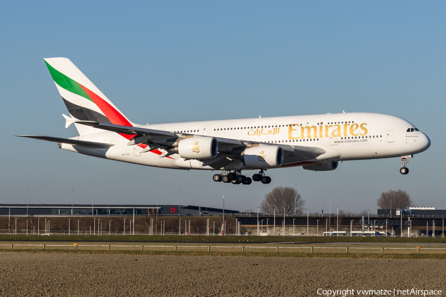 Emirates Airbus A380-861 (A6-EEI) | Photo 606071