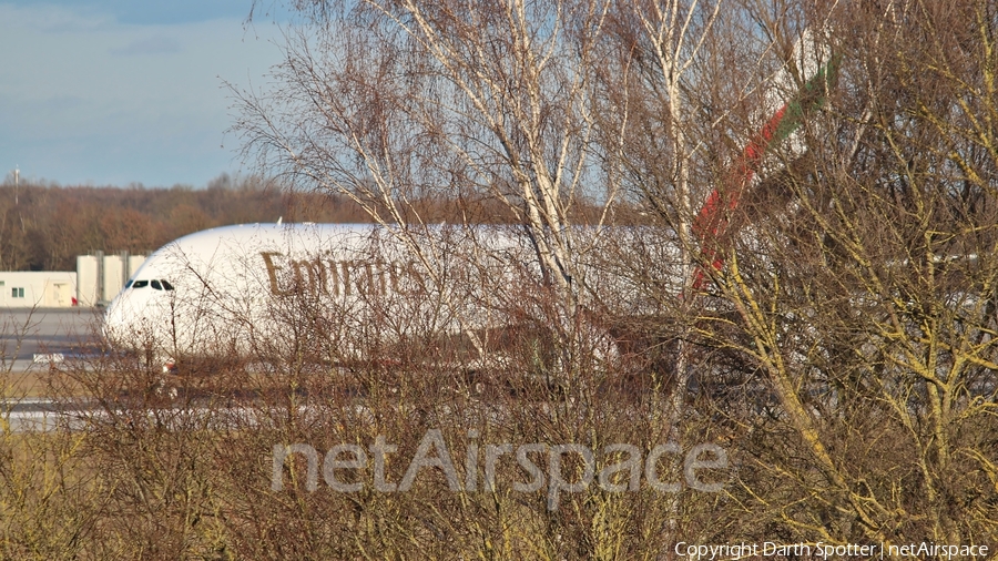 Emirates Airbus A380-861 (A6-EEI) | Photo 213361