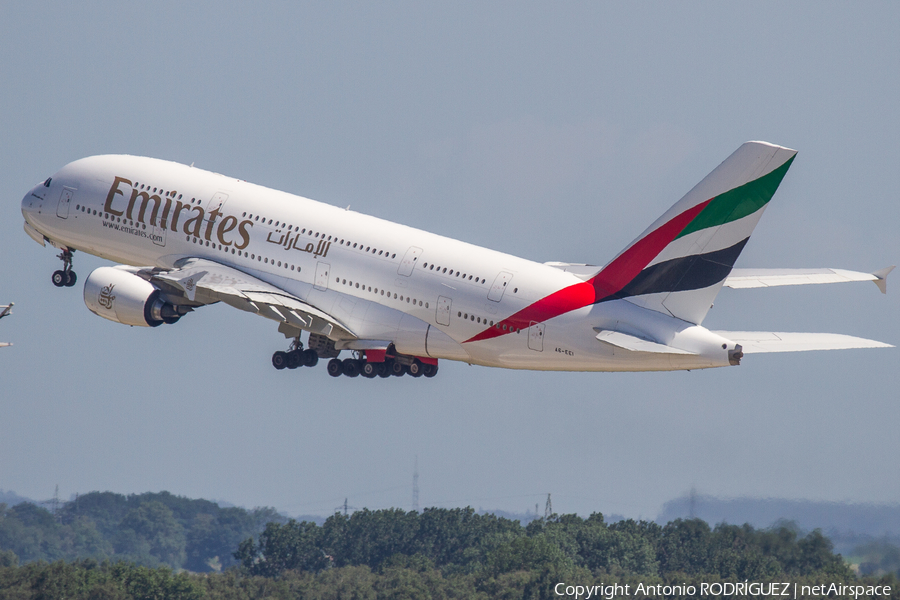 Emirates Airbus A380-861 (A6-EEI) | Photo 515516