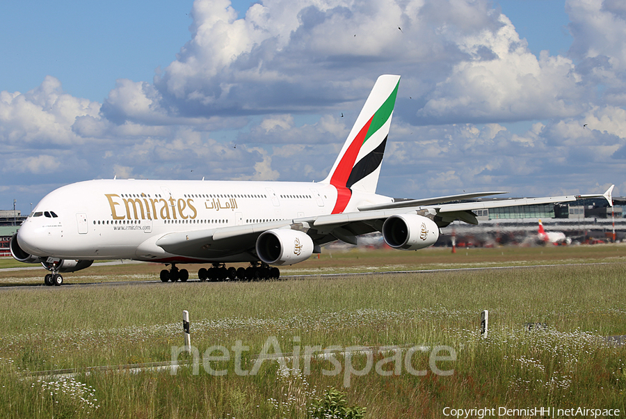 Emirates Airbus A380-861 (A6-EEJ) | Photo 512398