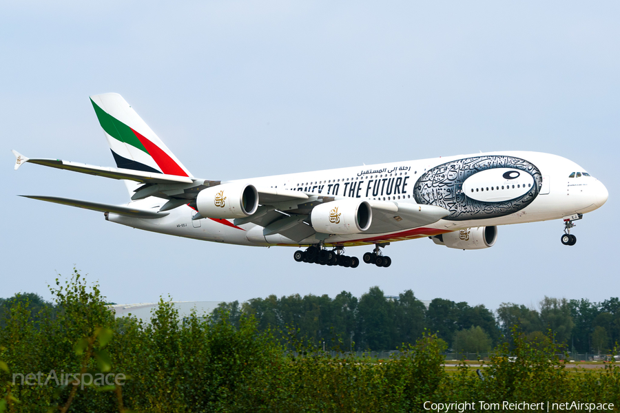 Emirates Airbus A380-861 (A6-EEJ) | Photo 522444