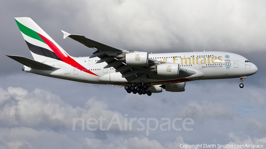Emirates Airbus A380-861 (A6-EEJ) | Photo 181403