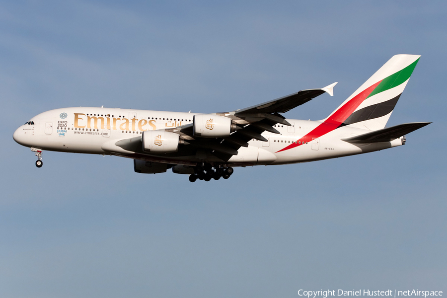 Emirates Airbus A380-861 (A6-EEJ) | Photo 651212