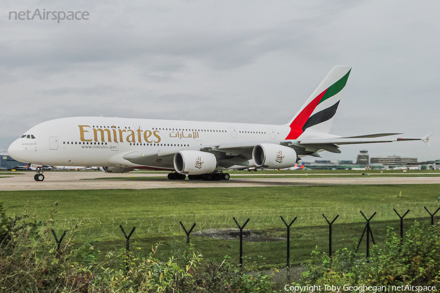 Emirates Airbus A380-861 (A6-EEJ) | Photo 388811