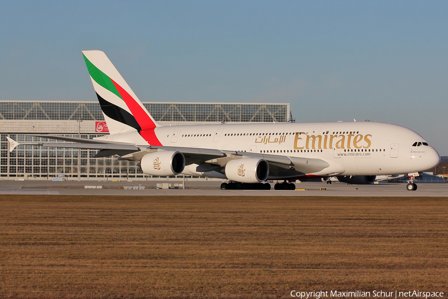 Emirates Airbus A380-861 (A6-EEJ) | Photo 64537