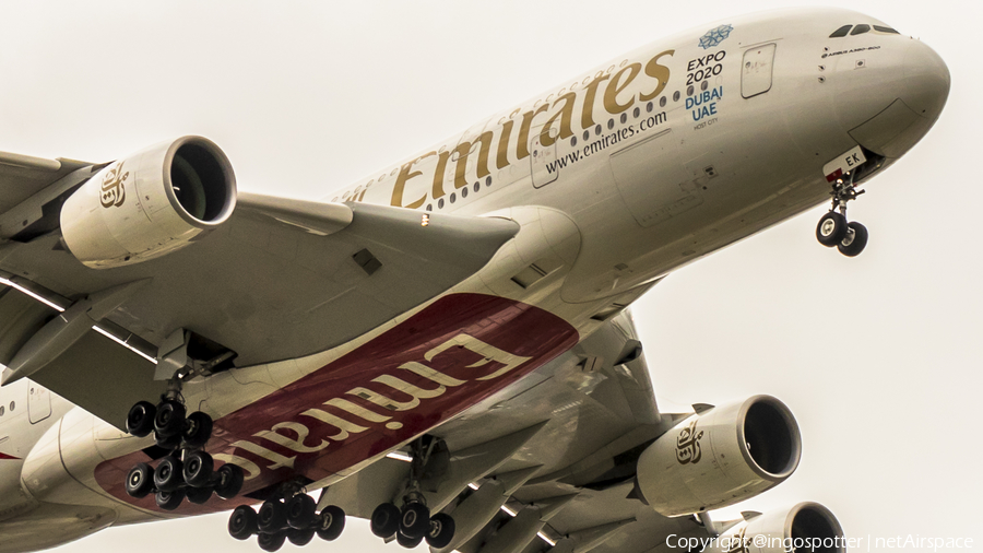 Emirates Airbus A380-861 (A6-EEK) | Photo 330079