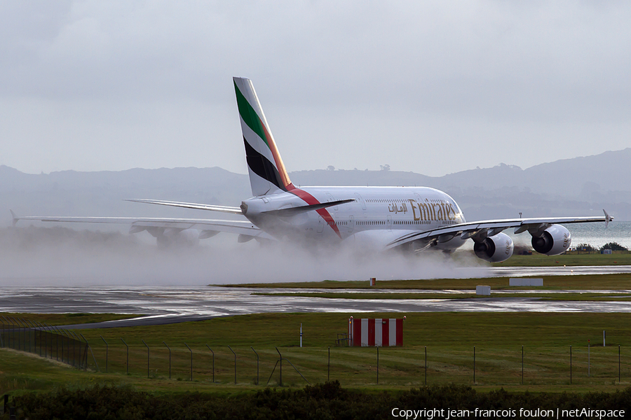 Emirates Airbus A380-861 (A6-EEL) | Photo 135046