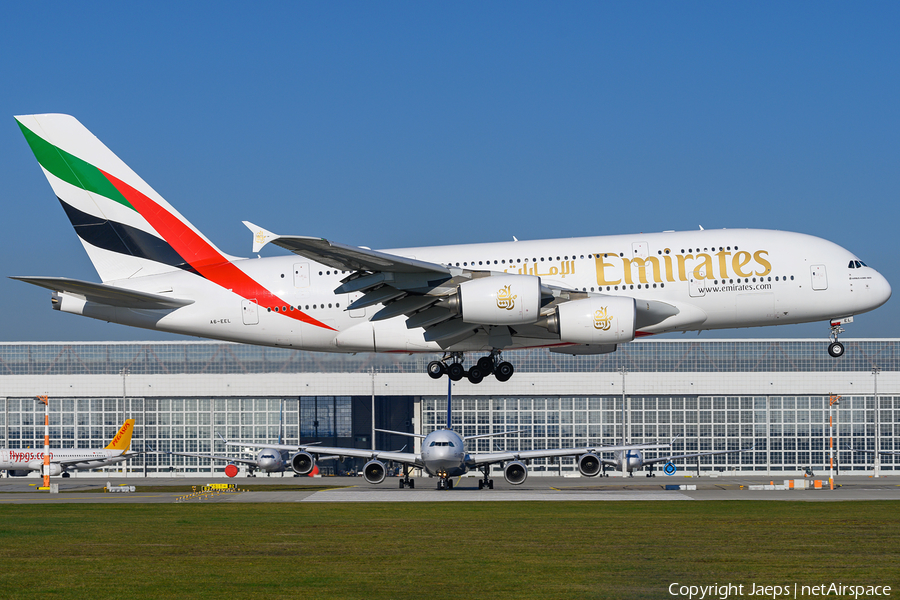 Emirates Airbus A380-861 (A6-EEL) | Photo 537072