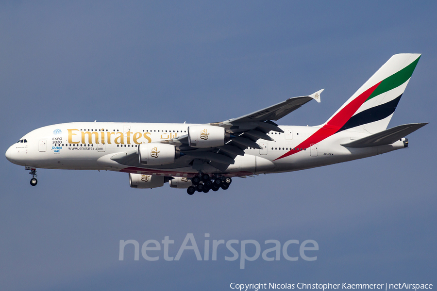 Emirates Airbus A380-861 (A6-EEM) | Photo 161124
