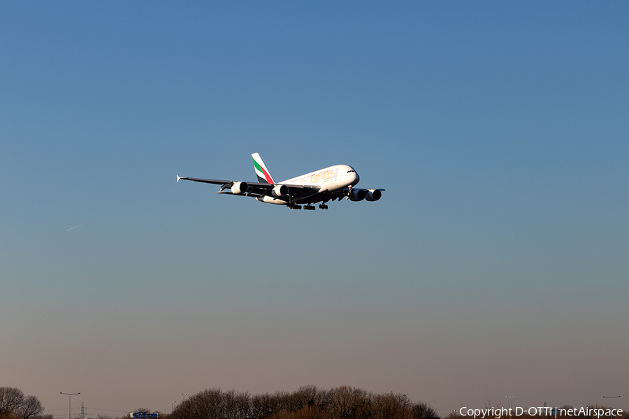 Emirates Airbus A380-861 (A6-EEN) | Photo 142120