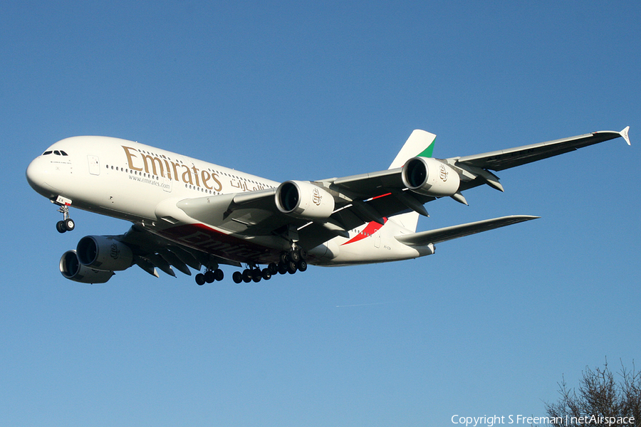 Emirates Airbus A380-861 (A6-EEN) | Photo 46818
