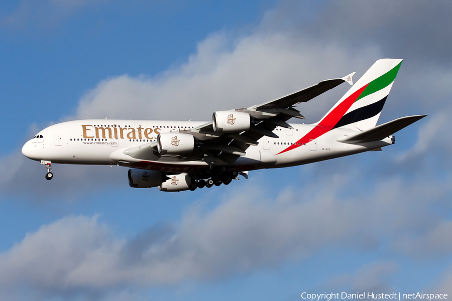 Emirates Airbus A380-861 (A6-EEO) | Photo 643896