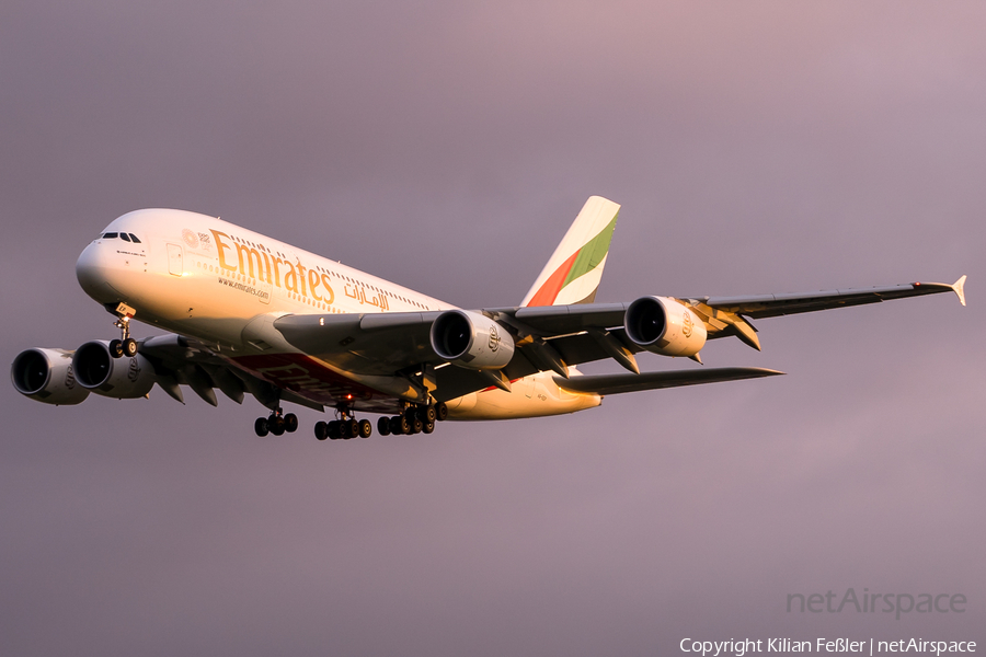 Emirates Airbus A380-861 (A6-EEP) | Photo 430664