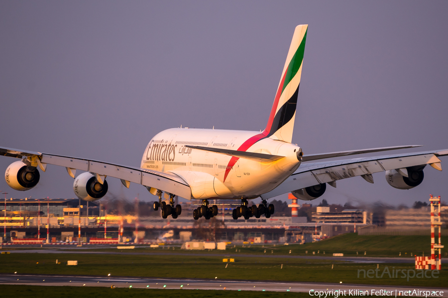 Emirates Airbus A380-861 (A6-EEP) | Photo 430665