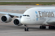 Emirates Airbus A380-861 (A6-EEQ) at  Houston - George Bush Intercontinental, United States