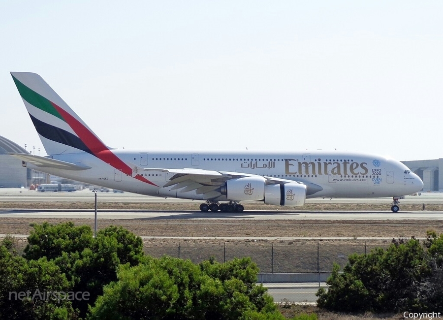 Emirates Airbus A380-861 (A6-EEQ) | Photo 77071