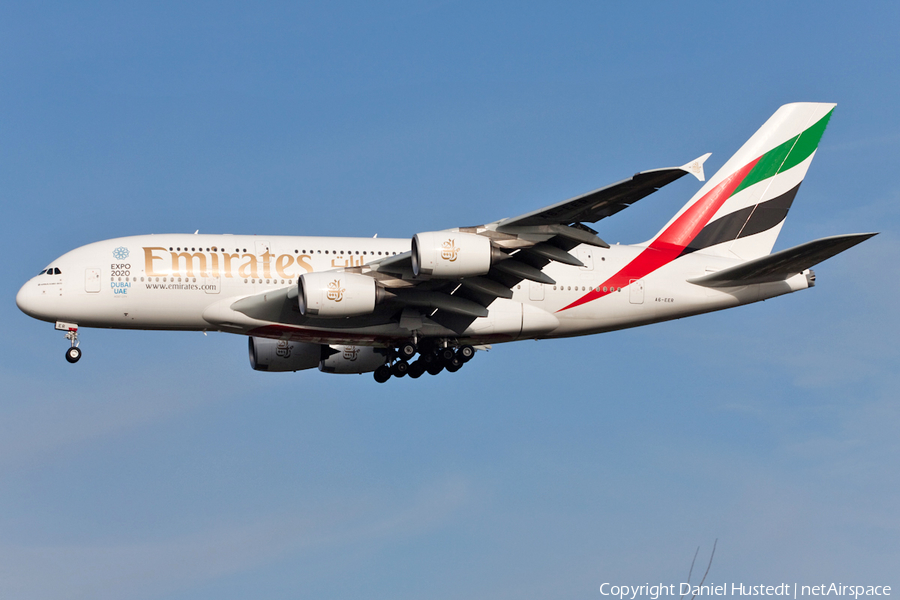 Emirates Airbus A380-861 (A6-EER) | Photo 499430