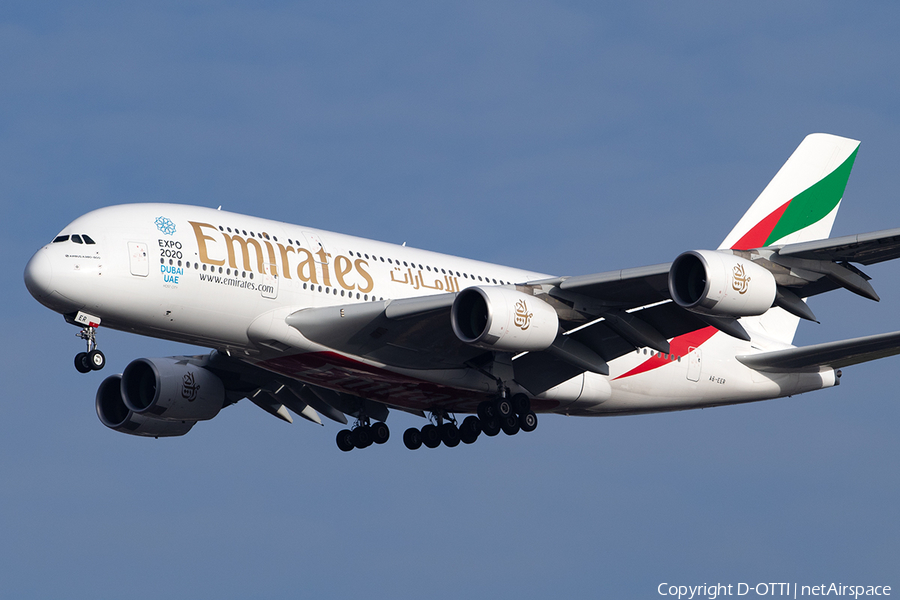Emirates Airbus A380-861 (A6-EER) | Photo 525646