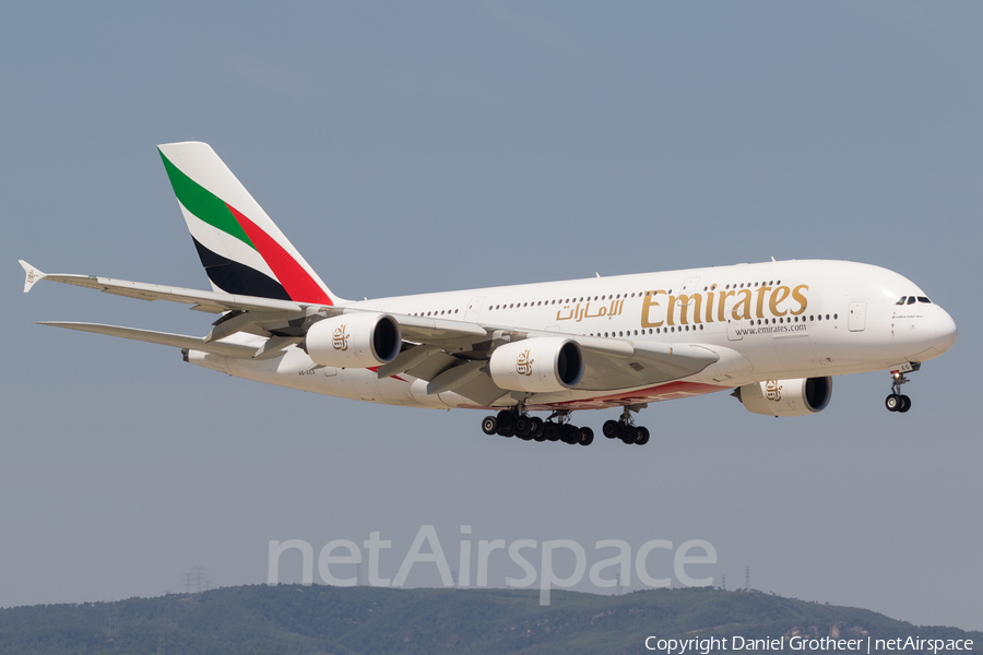 Emirates Airbus A380-861 (A6-EES) | Photo 178833