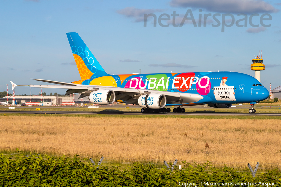 Emirates Airbus A380-861 (A6-EES) | Photo 521934