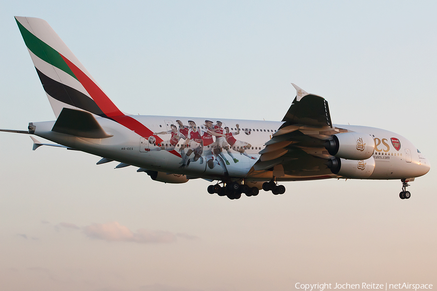 Emirates Airbus A380-861 (A6-EES) | Photo 110584