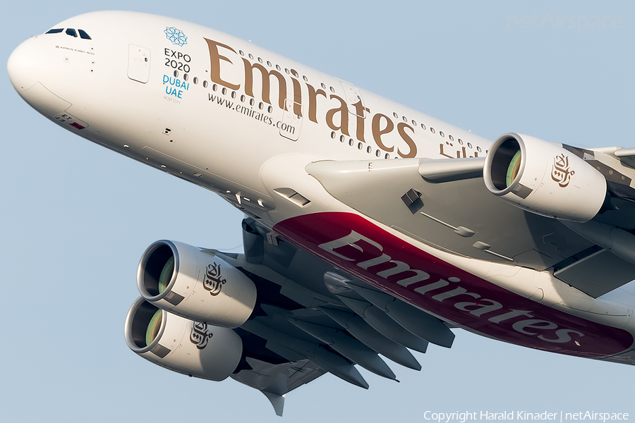 Emirates Airbus A380-861 (A6-EET) | Photo 355034