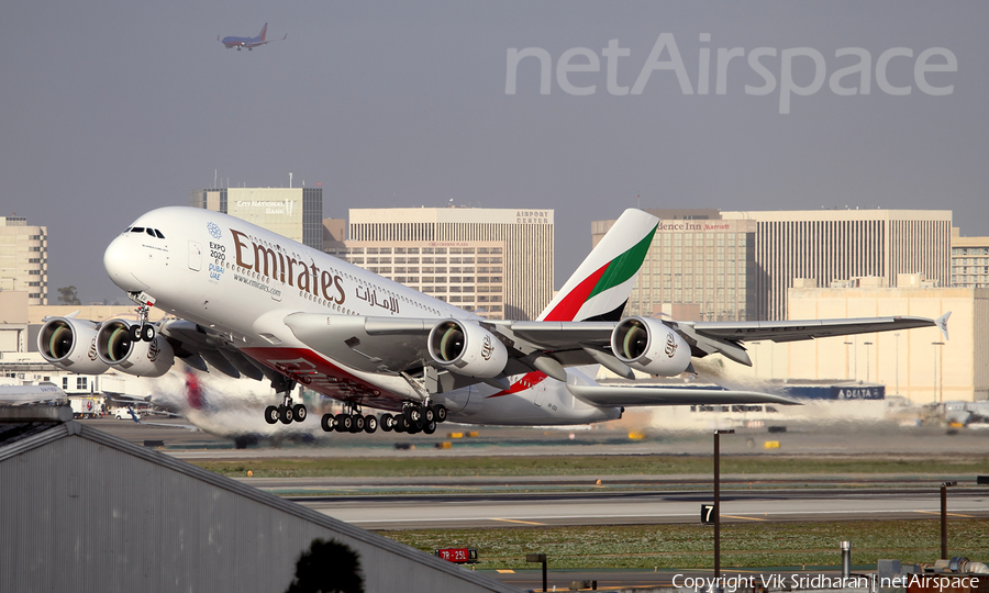 Emirates Airbus A380-861 (A6-EEU) | Photo 98147