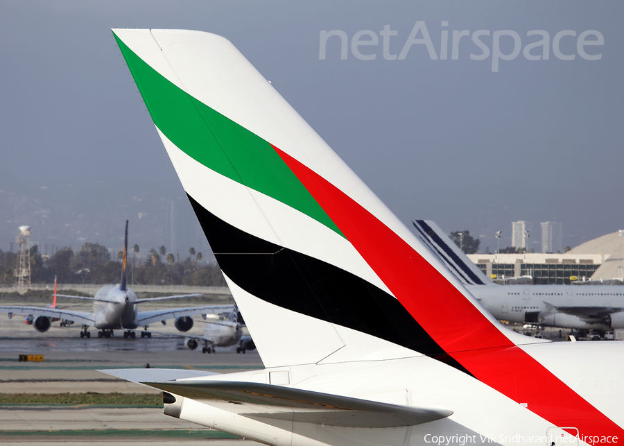 Emirates Airbus A380-861 (A6-EEU) | Photo 98905