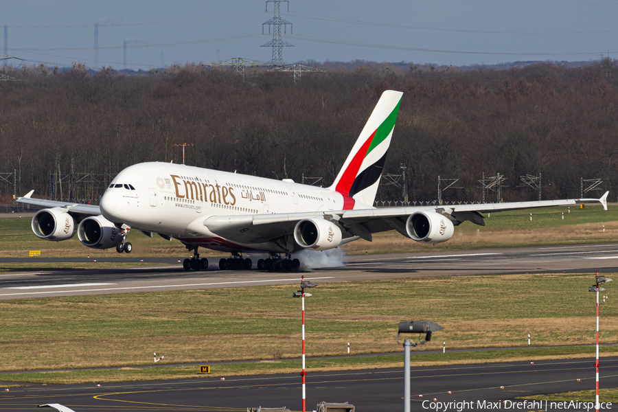 Emirates Airbus A380-861 (A6-EEV) | Photo 495573