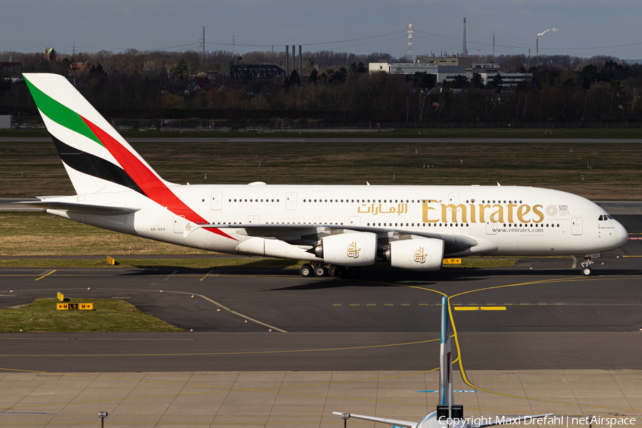 Emirates Airbus A380-861 (A6-EEV) | Photo 495577