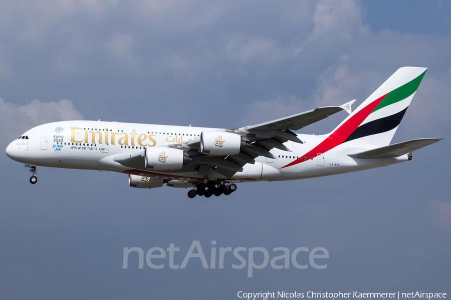 Emirates Airbus A380-861 (A6-EEV) | Photo 121654