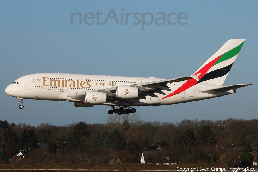 Emirates Airbus A380-861 (A6-EEV) | Photo 491696