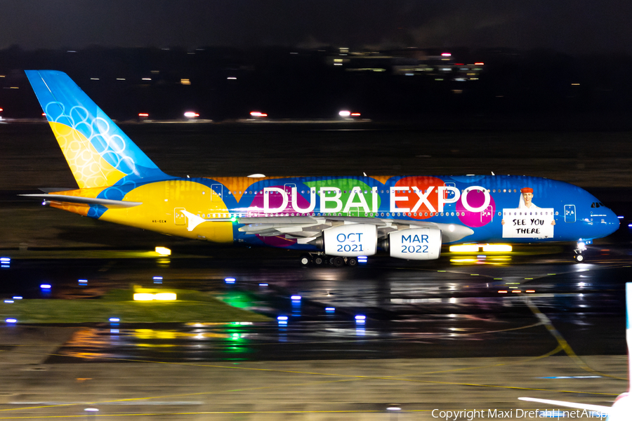 Emirates Airbus A380-861 (A6-EEW) | Photo 489801