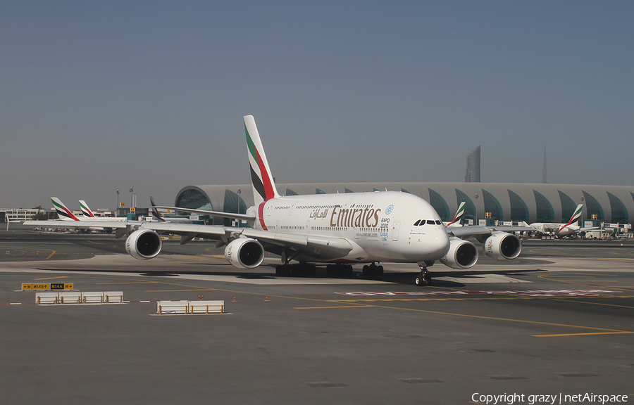 Emirates Airbus A380-861 (A6-EEW) | Photo 663048