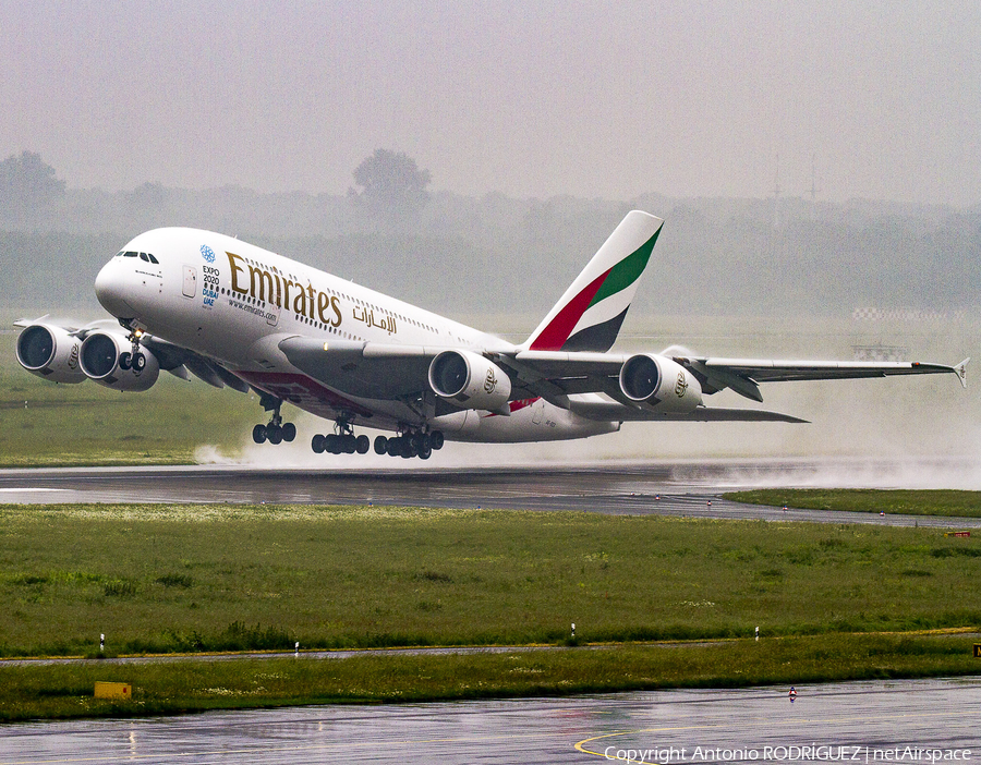 Emirates Airbus A380-861 (A6-EEX) | Photo 297956