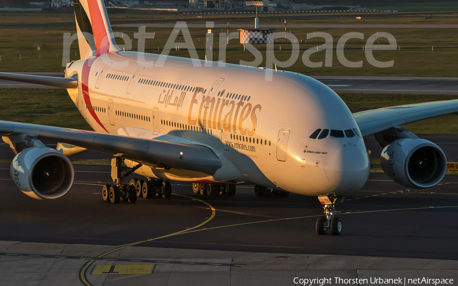 Emirates Airbus A380-861 (A6-EEX) | Photo 365354