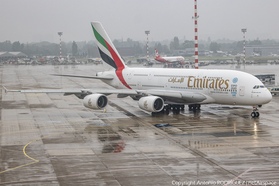 Emirates Airbus A380-861 (A6-EEX) | Photo 379152